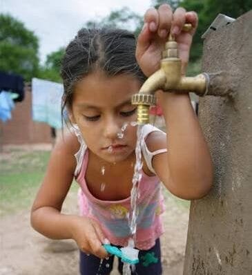 República Dominicana a todo calor (2/3): la niñez y el agua
