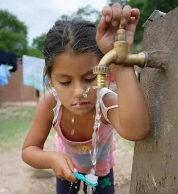 República Dominicana a todo calor (2/3): la niñez y el agua